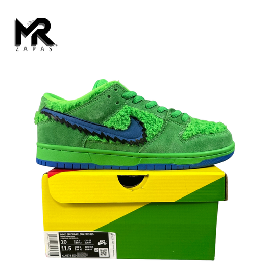 N**K SB DUN**K LOW "Green Bear"