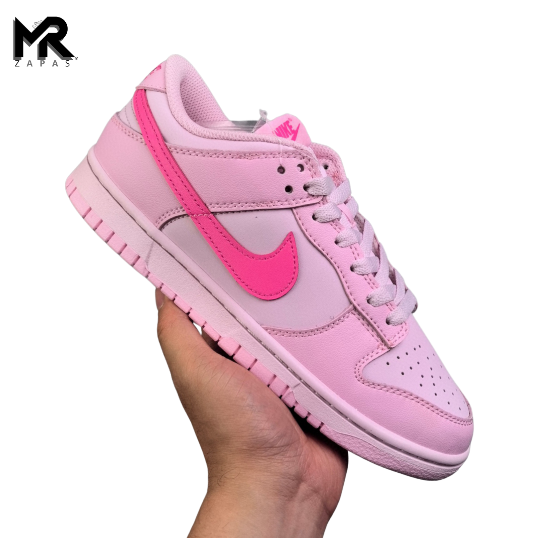 Dunk SB Low  - Triple Pink