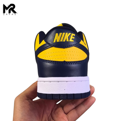 Dunk SB Low  - Zoom - Amarilla/A