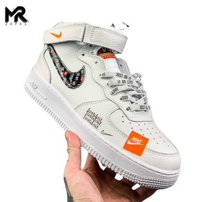 AIR FORCE 1 LOW - "JUST DO IT" (WHITE/ORANGE)