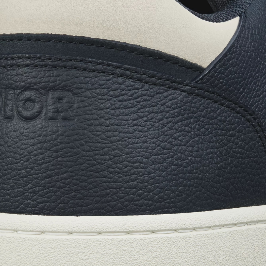 B27 Navy White
