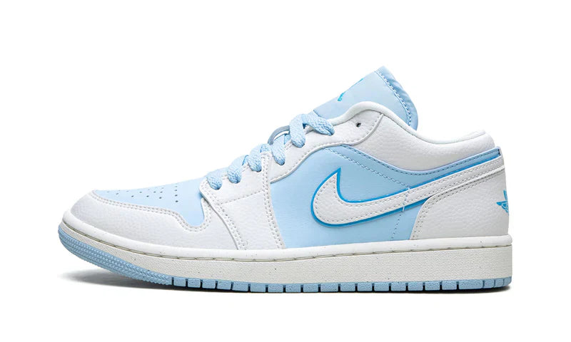 Air J0RD@N -  1 Low SE Reverse Ice Blue