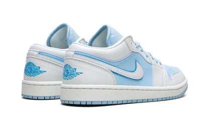 Air J0RD@N -  1 Low SE Reverse Ice Blue