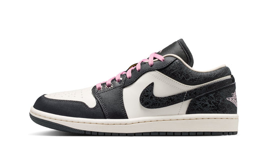 Air J0RD@N -  1 Low SE Iced Carmine