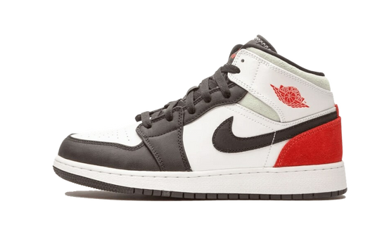 Air J0RD@N -  1 Mid SE White Black Red Spruce (GS)